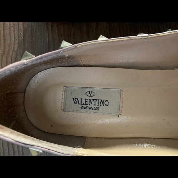 Valentino Garavani Patent Rockstud Ballet Flat 39 - Picture 3 of 3